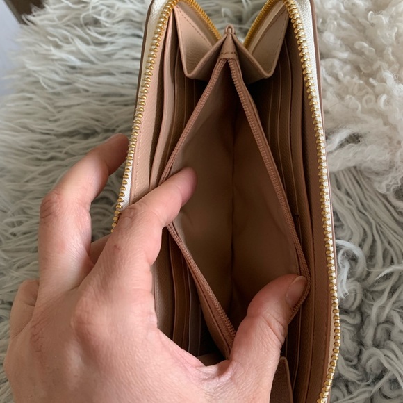 Coach Cream Floral Wallet - Picture 7 of 8